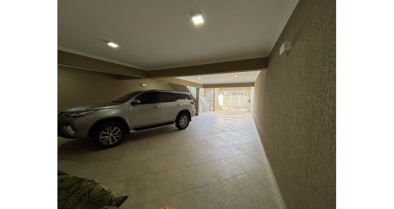  Sobrado à venda no Bairro do Parque São Domingos na Rua Homero Sales,