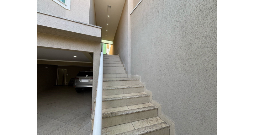  Sobrado à venda no Bairro do Parque São Domingos na Rua Homero Sales,