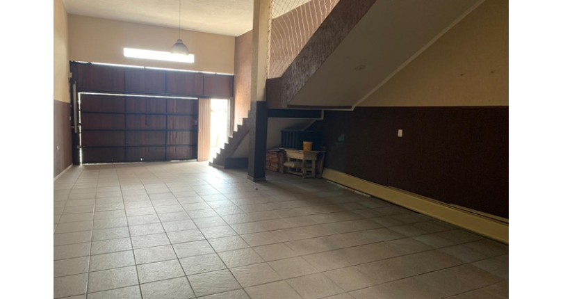 Sobrado à venda no Bairro da Vila Miriam na Rua José Antônio Pereira,