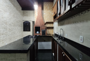 LINDO Sobrado à venda no Bairro do Jardim São João (Jaraguá) na Rua Friedrich Von Voith 489,