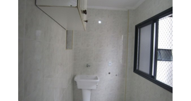 Oportunidade: Apartamento à venda na Praia Grande no Bairro da Guilhermina na Rua Colômbia 180