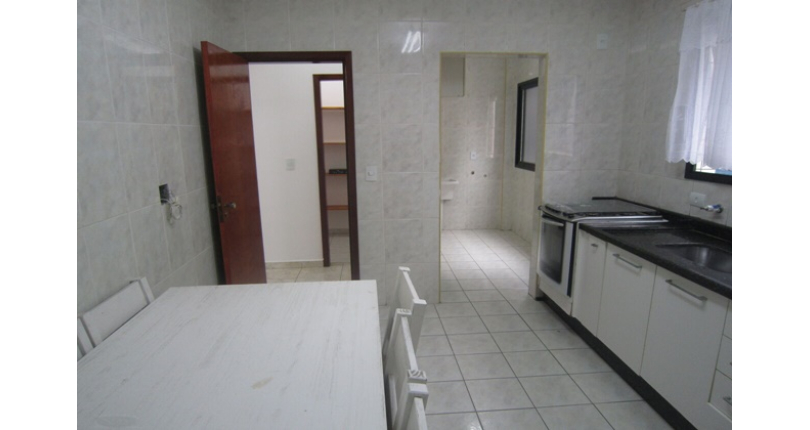 Oportunidade: Apartamento à venda na Praia Grande no Bairro da Guilhermina na Rua Colômbia 180