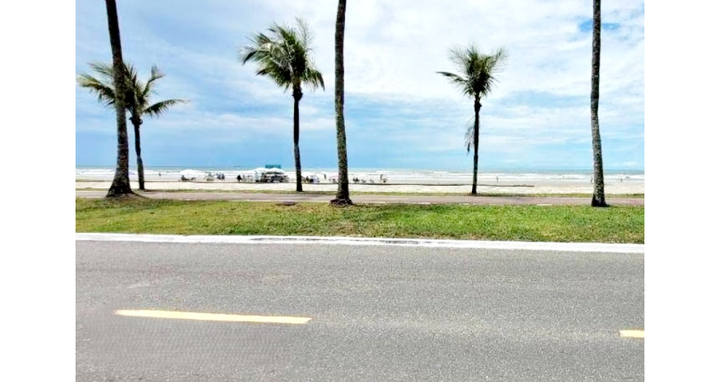 Apartamento à venda na Praia Grande no Bairro Real na Avenida Presidente Castelo Branco 16080, no Condomínio Edifício Água Marinha 