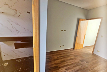 Oportunidade Única: Lindo Sobrado novo à venda no Bairro do Jardim Maristela na Rua Galdino Catunda Gondim 24,