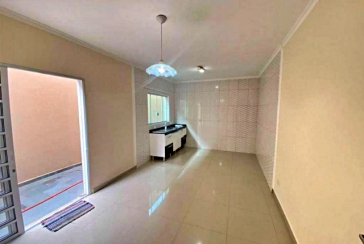 Bom Sobrado à venda no Bairro do Conjunto Residencial Vista Verde na Rua Ricardo Abed, 