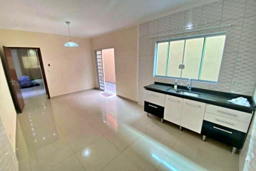 Bom Sobrado à venda no Bairro do Conjunto Residencial Vista Verde na Rua Ricardo Abed, 