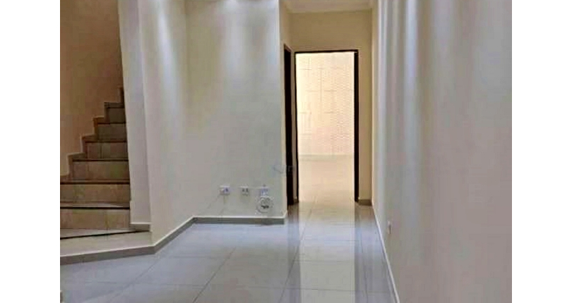 Bom Sobrado à venda no Bairro do Conjunto Residencial Vista Verde na Rua Ricardo Abed, 