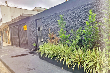 Terreno à venda no Bairro do Parque Maria Domitila na Rua Francisco Basílio de Melo, 