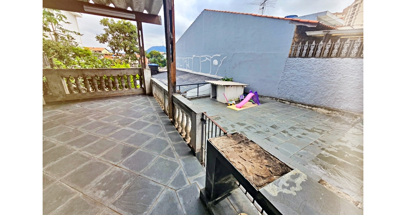 Terreno à venda no Bairro do Parque Maria Domitila na Rua Francisco Basílio de Melo, 