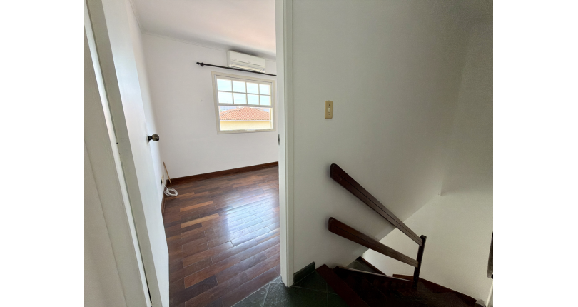 Sobrado à venda Rua Vicente Ferreira, 57, Jaguaré - Imóveis à Venda