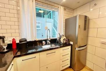 Sobrado à venda no Bairro do Jardim Líbano na Rua Maestro João de Souza Lima,