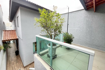 Sobrado à venda no Bairro do Jardim Líbano na Rua Maestro João de Souza Lima,