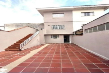 Ótimo Sobrado à venda no Bairro do Jardim Santo Elias na Rua Frederico Jacobi