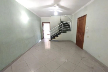 Ótimo Sobrado à venda no Bairro do Jardim Santo Elias na Rua Frederico Jacobi