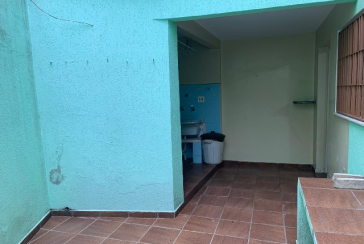 Sobrado à venda no Bairro do Parque São Domingos na Rua Armando Martino,