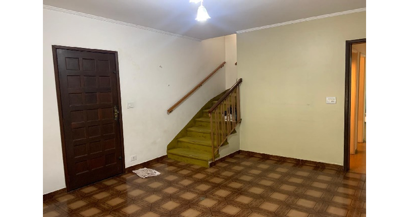 Sobrado à venda no Bairro do Parque São Domingos na Rua Armando Martino,