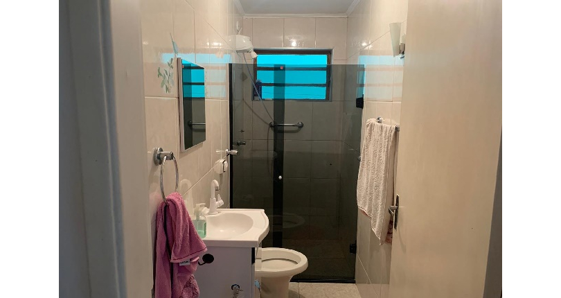 Sobrado à venda no Bairro do Parque São Domingos na Rua Armando Martino,