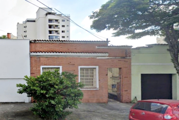 Belo Terreno à venda no Bairro da Lapa na Rua Guaricanga,