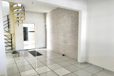  Sobrado à venda no Bairro da Vila Clarice na Travessa Stephan Jagochitz Filho,