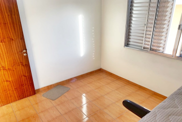 Sobrado à venda no Bairro do Jardim São João (Jaraguá) na Rua Alto Jurupari, 