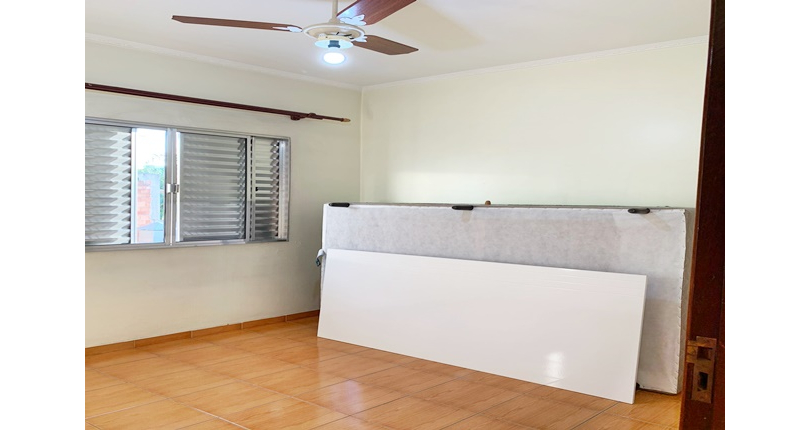 Sobrado à venda no Bairro do Jardim São João (Jaraguá) na Rua Alto Jurupari, 