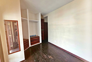 Casa à venda no Bairro do Jardim Santo Elias na Rua Romão Martins,