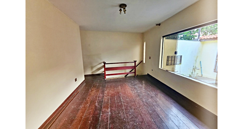 Casa à venda no Bairro do Jardim Santo Elias na Rua Romão Martins,