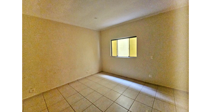 Casa à venda no Bairro do Jardim Santo Elias na Rua Romão Martins,