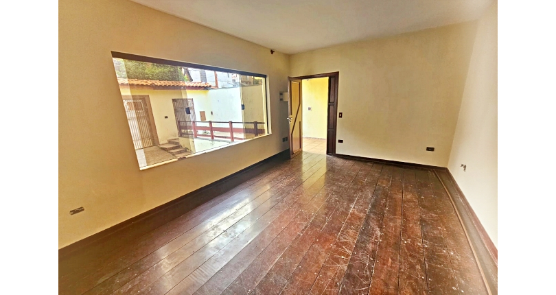 Casa à venda no Bairro do Jardim Santo Elias na Rua Romão Martins,