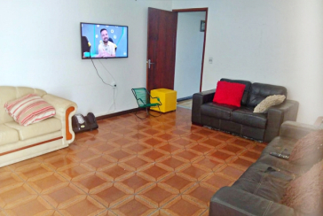 Sobrado à venda no Parque Maria Domitila na Rua Francisco Basílio de Melo