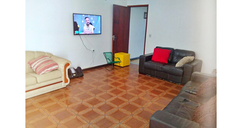 Sobrado à venda no Parque Maria Domitila na Rua Francisco Basílio de Melo