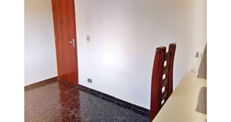 Sobrado à venda no Parque Maria Domitila na Rua Francisco Basílio de Melo