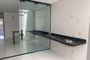 BELO Sobrado novo à venda no Bairro do Jardim Felicidade (Zona Oeste) na Rua Manuel Furtado 214,