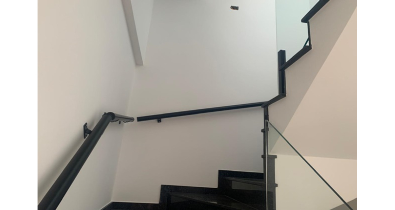 BELO Sobrado novo à venda no Bairro do Jardim Felicidade (Zona Oeste) na Rua Manuel Furtado 214,