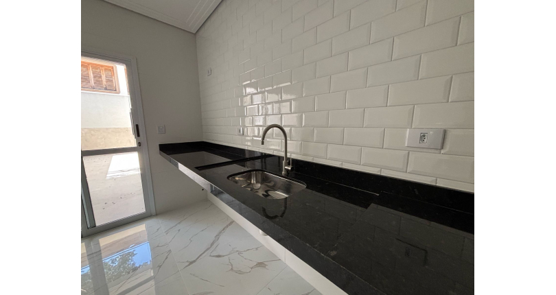 Lindo Sobrado novo à venda no Bairro do Parque São Domingos na Rua Agostinho dos Santos 310, 