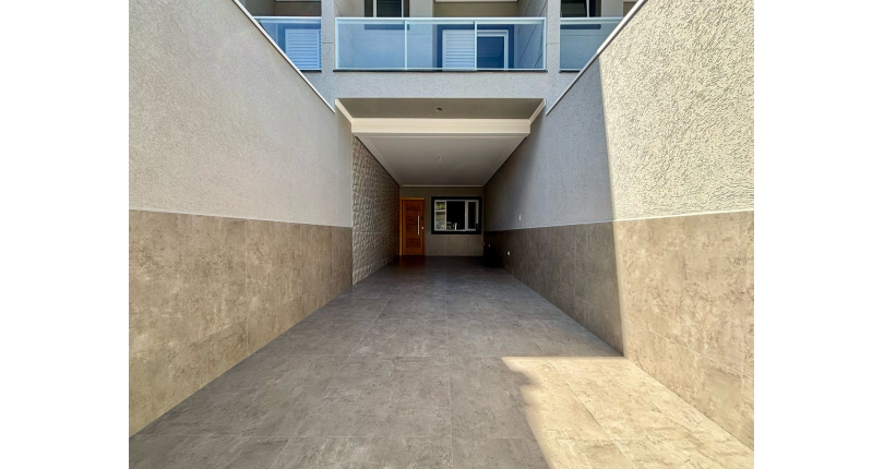 Lindo Sobrado novo à venda no Bairro do Parque São Domingos na Rua Agostinho dos Santos 306,