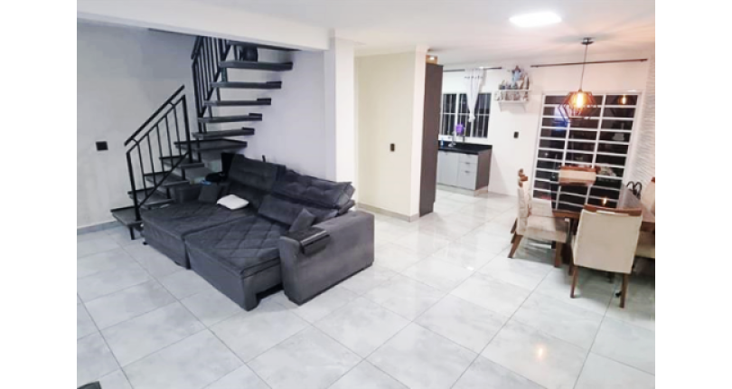 Belo Sobrado à venda no Bairro do Piqueri na Rua Manuel de Carvalho,