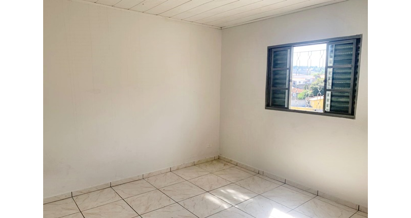 Casa para renda à venda no Bairro da Vila Zat na Praça Vinte e Cinco de Novembro,