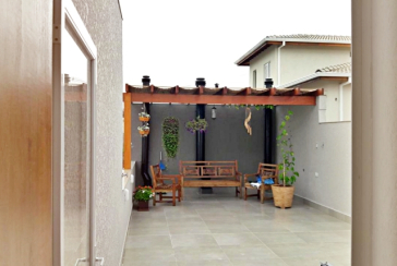 Belo Sobrado à venda em Bragança Paulista no Bairro do Condomínio Portal da Serra 