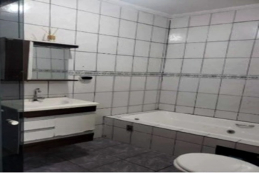 Sobrado à venda no Bairro do Jardim Jaraguá (São Domingos) na Rua José Vaz Guerreiro