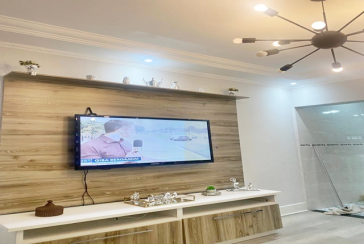 Bela Casa assobradada à venda no Bairro do Parque São Domingos na Rua Dirceu de Almeida,