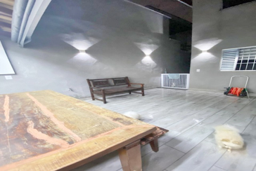 Bela Casa assobradada à venda no Bairro do Parque São Domingos na Rua Dirceu de Almeida,