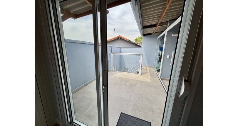 Sobrado à venda Rua George Samuel, Jardim Mangalot - Imóveis à Venda