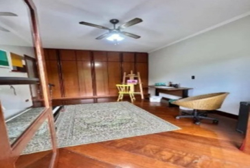 Lindo Sobrado à venda no Bairro do City América na Rua Emir Nogueira,