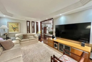 Lindo Sobrado à venda no Bairro do City América na Rua Emir Nogueira,