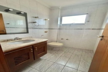 Lindo Sobrado à venda no Bairro do City América na Rua Emir Nogueira,