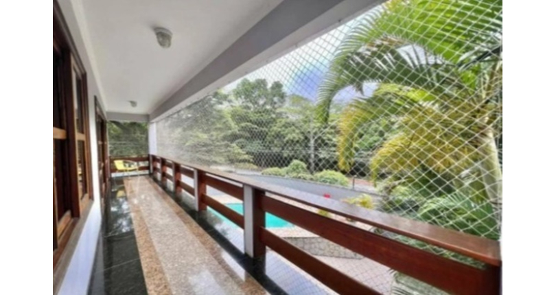 Lindo Sobrado à venda no Bairro do City América na Rua Emir Nogueira,