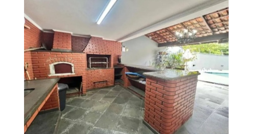 Lindo Sobrado à venda no Bairro do City América na Rua Emir Nogueira,