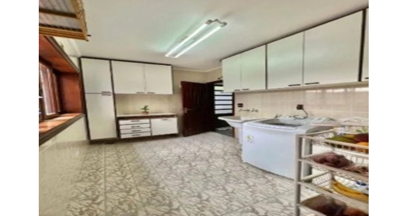 Lindo Sobrado à venda no Bairro do City América na Rua Emir Nogueira,