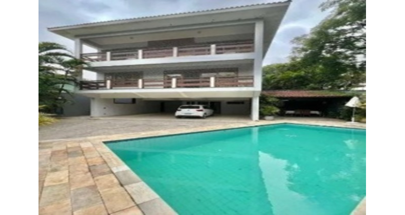 Lindo Sobrado à venda no Bairro do City América na Rua Emir Nogueira,